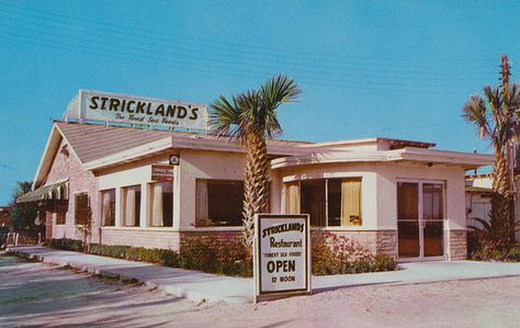 Strickland's Restaurant - Mayport, Florida by The Pie Shops Collection, via Flickr Old Motel, Station Service, Vintage Hotels, Jacksonville Beach, Hotel Motel, Vintage Americana, Vintage Florida, Old Florida, Jacksonville Florida