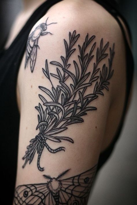 26 Delicate Botanical Tattoos & Ideas Rosemary Tattoo, Herb Tattoo, Botanisches Tattoo, Botanical Tattoo Design, Tattoo Band, 16 Tattoo, Bouquet Tattoo, Back Of Shoulder Tattoo, Plant Tattoo