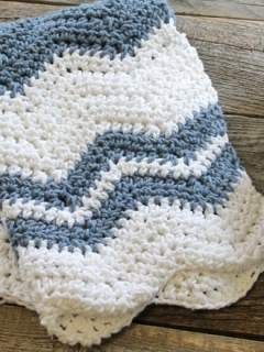 Dish Towel Crochet, Zig Zag Crochet Pattern, Half Double Crochet Decrease, Towel Crochet, Chevron Crochet Patterns, Crochet Dish Towels, Crochet Ripple Pattern, Crochet Ripple Blanket, Kitchen Crochet