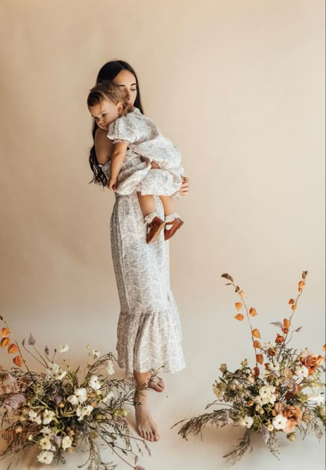 Spring Dresses For Photoshoot, Mother’s Day Studio Photoshoot, Mother’s Day Studio Session, Mother’s Day Mini Outside, Floral Mommy And Me Pictures, Floral Mothers Day Photoshoot, Mother’s Day Pictures Studio, Mother’s Day Mini Photoshoot, Mommy And Me Photo Shoot Flowers