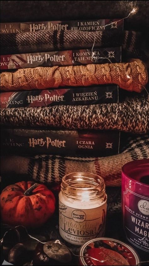 Cozy Fall Aesthetic Harry Potter, Hogwarts Fall Aesthetic Wallpaper, Reading Aesthetic Autumn, Autumn Aesthetic Harry Potter, Autumn Spooky Aesthetic, Fall Book Aesthetic Wallpaper, Autumn Harry Potter Aesthetic, Fall Aesthetic Harry Potter, Cozy Harry Potter Aesthetic