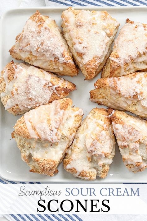 Starbucks Scones, Sour Cream Scones, Cream Scones Recipe, Make Sour Cream, Pastry Ideas, Scone Recipes, Scones Recipe Easy, Sour Cream Recipes, Cream Scones