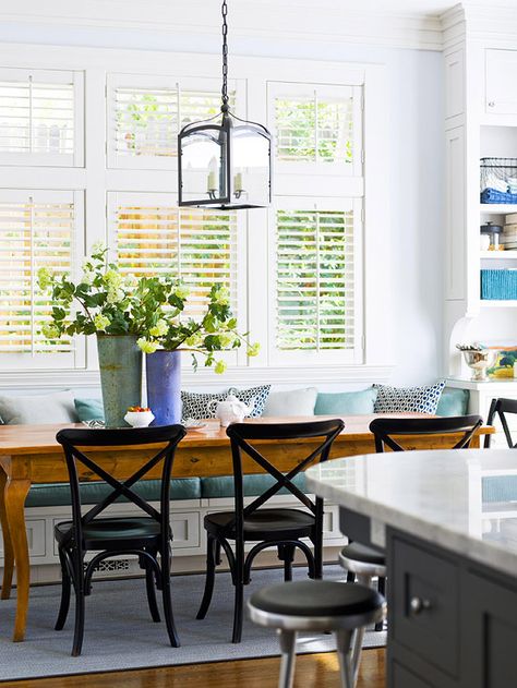 Another Banquette I love the long table!  #dining_table #banquette Banquette Ideas, Kitchen Banquette, Narrow Table, Banquette Seating, Family Dining, Kitchen Nook, Dining Nook, Dining Room Inspiration, Eat In Kitchen