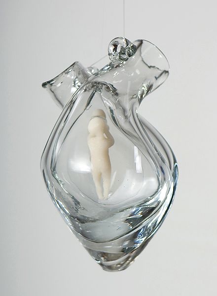 Heart Chamber Listening by YaYa Chou. Design Movements, Anatomical Heart, Beating Heart, Man Ray, Sculpture Installation, Arte Horror, Glass Vessel, Heart Art, Sacred Heart