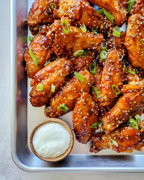 Korean Gochujang Crispy Hot Wings - Tiffany Angela Gochujang Wings Recipe, Gochujang Wings, Crispy Hot Wings, Taco Shrimp, Gochujang Recipes, Korean Wings, Hot Wings Recipe, Korean Chicken Wings, Gochujang Recipe