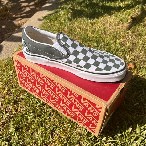 Slip On Checkered Green And White Vans Brand New Size 6 In Women Vans Green, White Vans, Womens Vans, Vans Shoes, Green And White, Woman Colour, Slip On, Size 6, Brand New