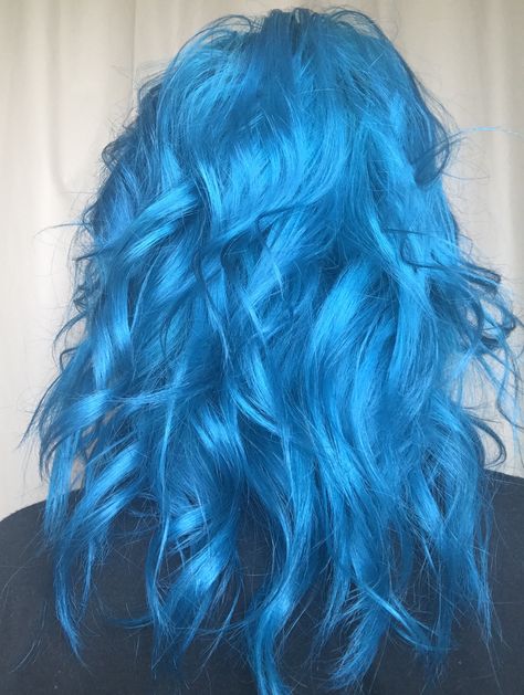 Arctic Fox Aquamarine Aquamarine Blue Hair, Aquamarine Arctic Fox Hair, Lagoon Blue Hair, Neon Blue Hair Color, Bright Blue Hair Color, Blue Hair Bright, Blue Hair Pigtails, Cyan Blue Hair, Sky Blue Hair Color