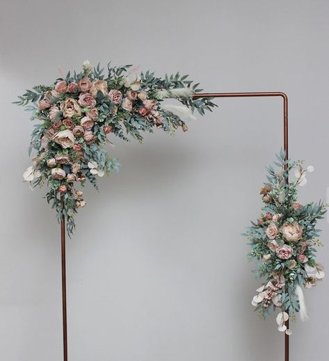 Bridesmaid Flowers Pink, Winter Wedding Arch, Classic Wedding Flowers, Faux Flowers Wedding, Arch Arrangement, White Peonies Bouquet, Wedding Archway, Bridal Bouquet Blue, Bridal Bouquet Fall