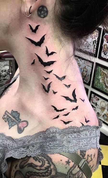 Gotik Tattoo, Best Neck Tattoos, Small Neck Tattoos, See Tattoo, Side Neck Tattoo, Omerta Tattoo, Goth Tattoo, Neck Tattoos Women, Back Of Neck Tattoo