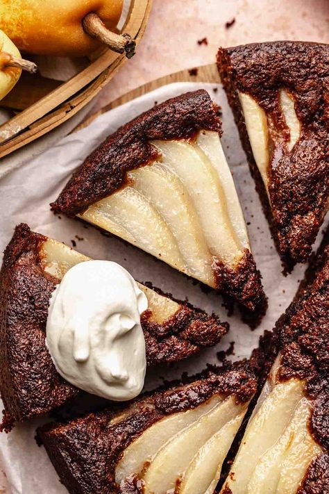 Chocolate Pear Cake Recipe, Pear Chocolate Cake, Chocolate Pear Cake, Pear And Chocolate Cake, Pear And Chocolate, Pear Cake Recipes, Chocolate Cake Batter, Pear And Almond Cake, Almond Flour Cakes