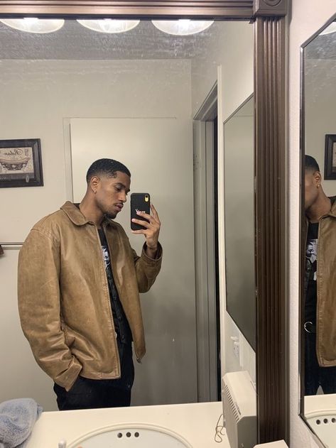 Black Men Mirror Selfie, Rich Black Man Aesthetic, Evan Zanders, Liz Tomforde, Black Men Fashion Urban, Gentleman Aesthetic, Black Men Fashion Swag, Black Men Street Fashion, Street Fashion Men Streetwear