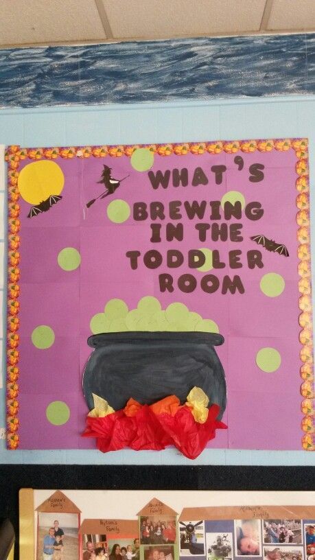 Halloween Bulletin Board Ideas Classroom, Halloween Lunchroom Bulletin Boards, Fall Parent Board Ideas Daycare, October Toddler Bulletin Board Ideas, Halloween Class Board, Fall Halloween Bulletin Board Ideas, Cute Halloween Bulletin Boards, Fall Bulliten Board Ideas Daycare, October Board Ideas