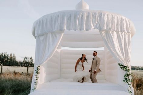 Bouncy House Wedding, Wedding Bounce House, Spiritual Marriage, Hay Wedding, Cloud Wedding, Gosfield Hall, Oregon Weddings, Jump House, Jumping Castle