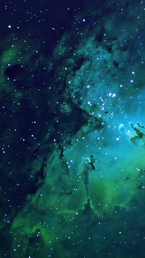 Teal Space Aesthetic, Stunning Backgrounds, Wallpapers Galaxy, Sky Ceiling, Aesthetic Galaxy, Pixel Art Background, Green Galaxy, Night Sky Photography, Light Blue Aesthetic