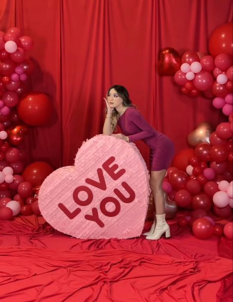 Red Valentines Photoshoot, Valentines Day Backdrop For Pictures, Giant Heart Decoration, Valentines Set Up, Valentines Photoshoot Model, Galentines Event, Hoco Decor, Sweethearts Dance, Vday Photos