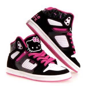 Hello Kitty Allred Vans...these go quite nicely with my Black Milk pink camo leggings :) Hello Kitty Car Accessories, Hello Kitty Vans, Hello Kitty Car, Hello Kitty Merchandise, Hello Kitty Shoes, Charmmy Kitty, Kitty Clothes, Hello Kitty Clothes, Pretty Shoes Sneakers