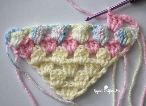 How to Crochet Corner-to-Corner using the Granny Stitch - Repeat Crafter Me Cushions Crochet, Crochet Granny Stitch, C2c Blanket, Stitches Design, Squares Design, Squares Crochet, Granny Stitch, Repeat Crafter Me, Baby Crochet Patterns Free