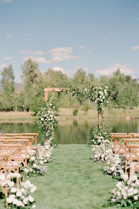 Crafting timeless moments, one detail at a time. Elevate your wedding ceremony with our enchanting arches and elegant chairs. Let the love story begin amidst picture-perfect settings. 💒✨ #WeddingCeremony #EventRentals #CherishedMoments #TimelessElegance #SonomaCrossbackChairs Garden Simple Wedding, 50 Person Wedding Ceremony, Ceremony Arches Outdoor, Outside Wedding Venues Outdoor Ceremony, Summer Wedding Venues Outdoor Ceremony, Outside Wedding Ceremony Arch, Wedding Ceremony Backyard, Outdoor Small Wedding Ceremony, Wedding Alter Ideas Outside