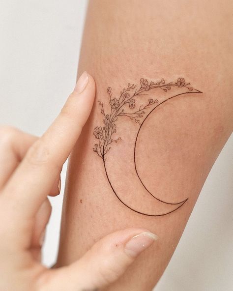 Moon Tattoo With Lavender, Moon Mom Tattoo, Fine Moon Tattoo, Carnation Moon Tattoo, Floral Moon Tattoo Small, Moon With Birth Flowers Tattoo, Moon Lavender Tattoo, Daffodil Moon Tattoo, Moon Bee Tattoo