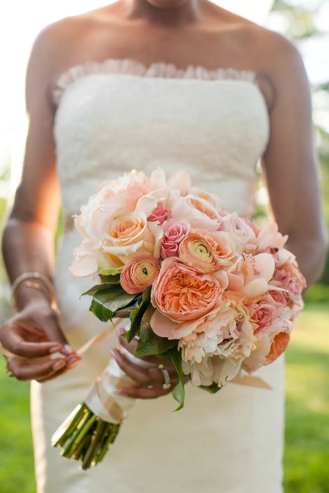 Ranunculus Bridal Bouquet, Coral Ranunculus, Ranunculus Wedding Bouquet, Bridal Bouquet Coral, Peony Bridal Bouquet, Ranunculus Garden, Coral Peony, White Peonies Bouquet, Jasmine Wedding