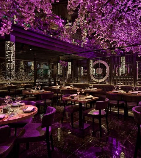 Tattu – Tattu Restaurant & Bar Modern Restaurant Design, Bar In Casa, Decoration Restaurant, Bar Design Awards, Leeds City, Fancy Restaurants, Luxury Restaurant, Restaurant Lighting, Modern Restaurant