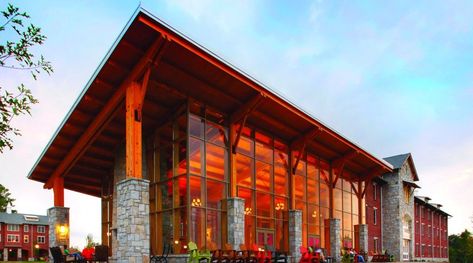 Beautiful timber frame common room at Berry College by Harmony Timberworks Common Room Design, Berry College, Timber Frame Cabin, Le Rosey, Timber Architecture, College Living, Timber Frame Construction, Modern Architects, Common Room