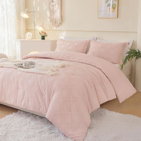 PRICES MAY VARY. 🛏️【Full Comforter Set 3 Pieces:】Ceconcert bed comforter set full size includes 1 Comforter (79x90 inches) and 2 Pillowcases (20x26 inches). Our full size comforter set is packaged in a vacuum bag, so you can dry it on low heat or pat it gently in the sun to make it fluffy again. 🛏️【Soft & Comfort Fabric】The pink comforter set is crafted from 100% washed polyester material, offering a soft, comfortable, and undestroyable embrace. With a perfect balance of weight and warmth, thi Pink Comforter Sets, Full Size Comforter Sets, Comforter Sets Boho, Full Size Comforter, Full Comforter Sets, Queen Size Comforter Sets, King Size Comforter Sets, Boho Comforters