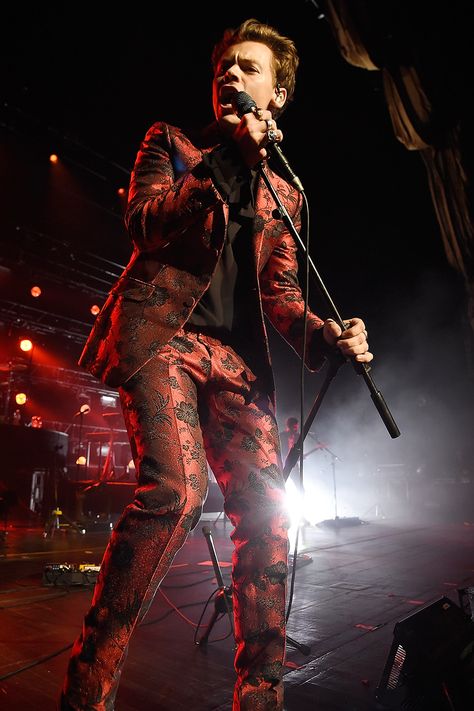 Harry Styles Suits, Harry Styles Live On Tour, Camila Morrone, Harry Styles Aesthetic, Harry Styles Live, Radio City Music Hall, Harry Styles Wallpaper, Harry Styles Pictures, Harry Styles Photos