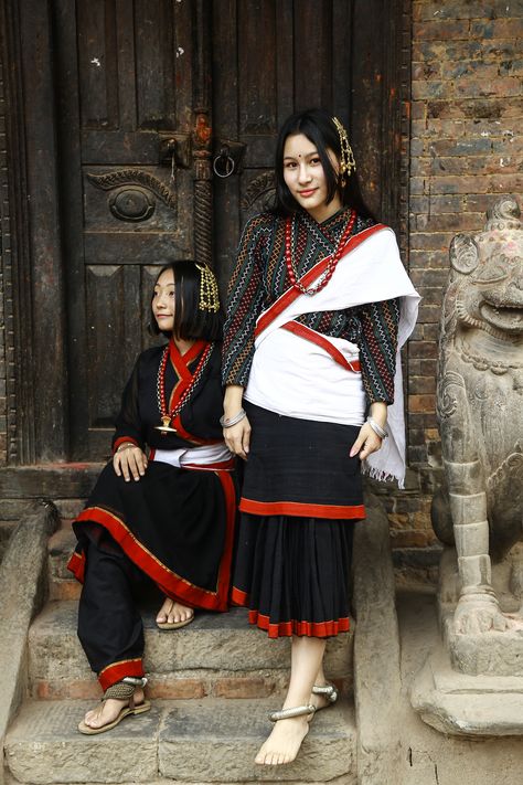 Nepalese Culture, Nepal Clothing, Chinese Fancy Dress, South Asian Aesthetic, Nepal Culture, Cultural Fashion, Culture Clothing, Half Saree Designs, National Dress