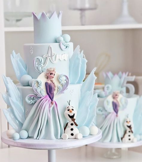 Vanilica Cake Shop (@vanilicans) • Instagram photos and videos Frozen Birthday Party Favors, Frozen Castle Cake, Frozen Birthday Party Food, Princess Theme Cake, Elsa Birthday Cake, Pastel Frozen, Frozen Themed Birthday Cake, Elsa Cake Frozen, Frozen Birthday Party Decorations