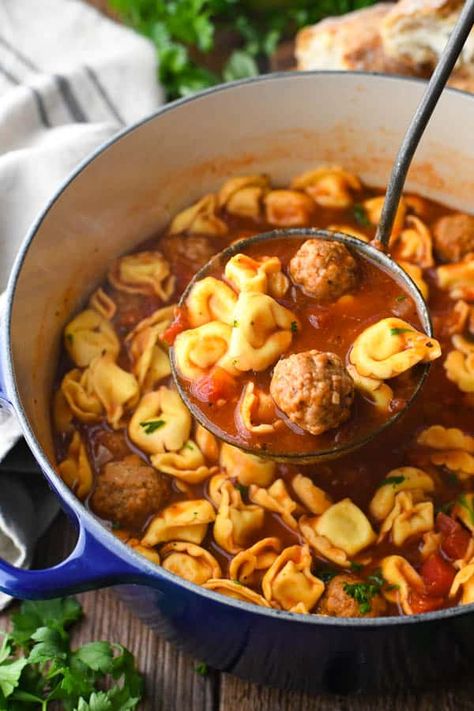 Meatball And Tortellini Soup, Meatball Tortellini Soup, Cheese Tortellini Soup, Italian Meatball Soup, Meatball Soup Recipes, Tortellini Recipes, Meatball Soup, Meatball Recipe, Cheese Tortellini