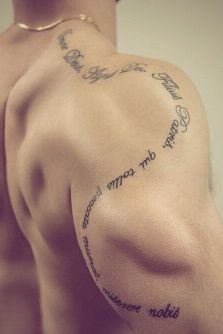 shoulder-tattoos-men-curved-lettering Tricep Tattoos, Tattoo Homme, Shoulder Sleeve Tattoos, Text Tattoo, Shoulder Tattoos, Tattoo Script, Small Tattoos For Guys, In Cursive, Cursive Writing