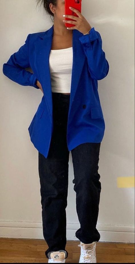 Outfits Con Blazer Azul, Beau Hijab, Vivi Fashion, Blazer Bleu, Mode Zara, Casual College Outfits, Zara Outfit, Stylish Summer Outfits, Blazer Outfit