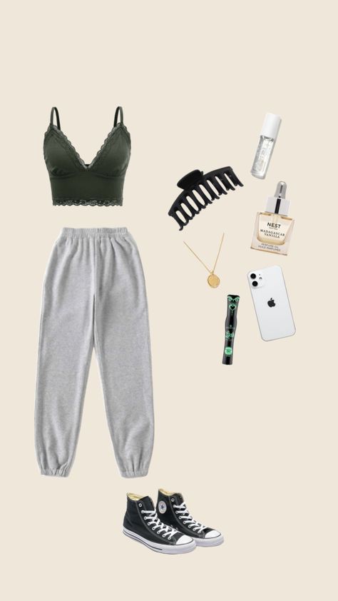 Styling Green Sweatpants, Cute Gray Sweatpants Outfit, How To Style Gray Sweatpants, What To Wear With Grey Sweatpants, Green Sweatpants Outfit, Outfits With Grey Sweatpants, Grey Sweatpants Outfit, Gray Sweatpants Outfit, Dress Code Outfits