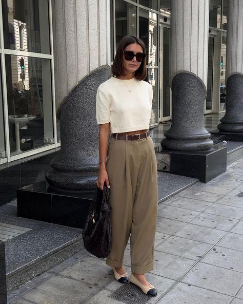 Printemps Street Style, Smart Casual Work, Chic Business Casual, Look Office, Office Outfits Women, Corporate Outfits, Business Casual Outfits For Work, Summer Work Outfits, Event Outfit