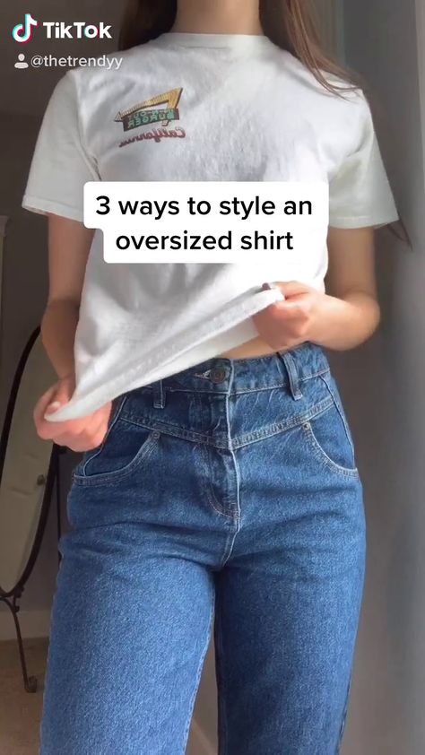 Umgestaltete Shirts, T Shirt Hacks, Yoga Pants Pattern, Pants Outfit Fall, Winter Pants Outfit, Summer Pants Outfits, Shirt Hacks, Homecoming Dresses Short Tight, Yoga Pants Outfit Aesthetic