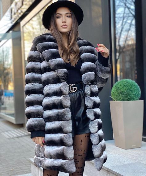 Chinchilla Fur Coat, Chinchilla Coat, Fur Jacket Women, Winter Coat Women, Rabbit Fur Jacket, Chinchilla Fur, Rabbit Fur Coat, Coat Fur, Fur Shawl