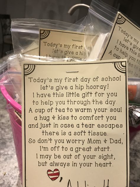 First day of school parent gift poem and care package. #firstdayofschool #backtoschool #teacherspayteachers  #teacherlife #kindergarten #school #teachersofinstagram https://www.teacherspayteachers.com/Product/First-day-of-school-parent-gift-poem-3947426 First Day Of School Notes, Kindergarten Parent Gifts, Preschool Parent Gifts, First Day Poem, Parent Survival Kit, Welcome To Preschool, Preschool Poems, My First Day Of School, Kindergarten Parent