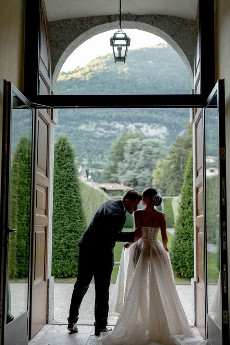 Dreamy Lake Como wedding Inspiration at Villa Balbiano. Heritage Collection. Destination wedding in Italy, Destination photographer in Italy, iconic villa Best Destination Wedding Locations, Destination Wedding Italy, Best Destination Wedding, Best Honeymoon Destinations, Lake Como Wedding, Villa Wedding, Portugal Wedding, Best Honeymoon, Destination Wedding Locations