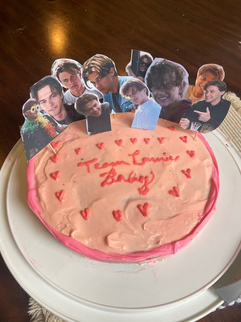 Tsitp Birthday Cake, The Summer I Turned Pretty Birthday Cake, The Summer I Turned Pretty Birthday Party, Tsitp Cake, Conrad Fisher Aesthetic Wallpaper, The Summer I Turned Pretty Birthday, The Summer I Turned Pretty Party, Tsitp Party, The Summer I Turned Pretty Conrad