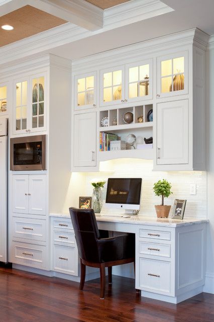 Kitchen Office Nook, Kitchen Desk Areas, Kitchens White, White Kitchen Traditional, Kitchens Cabinets, Kitchen Desks, Boston Design, Kitchen Makeovers, Farmhouse Kitchen Remodel