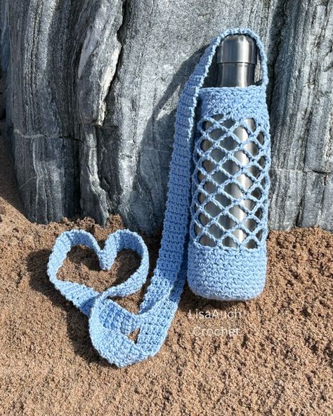 Crochet Water Bottle, Crochet Water Bottle Holder, Crochet Baby Booties Pattern, Bottle Cozies, Crochet Car, Baby Booties Pattern, Booties Crochet, Crochet Hats Free Pattern, Water Bottle Holder