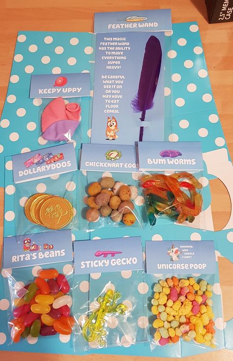 Bluey Birthday Present, Bluey Birthday Breakfast, Bluey Meal Ideas, Bluey Theme Party Favors, Bluey Birthday Treat Bags, Food Ideas For Bluey Party, Homemade Bluey Decorations, Bluey Birthday Party 1st, Bluey Party Gift Bags