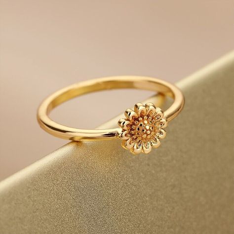 Latest Gold Ring Designs, Boho Sunflower, Pretty Jewelry Necklaces, Sunflower Ring, Sunflower Jewelry, Gold Rings Fashion, Gold Rings Jewelry, Gold Ring Designs, Floral Ring