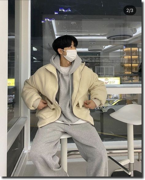 Korean Guy Street Wear, Comfy Style Outfits Men, Guy Korean Fashion, Mens Fashion Korean Street Style, Boys Outfit Korean, Male Asian Fashion, Korean Men Aesthetic Outfits, Post Minimalism Fashion Men, Asian Guy Style