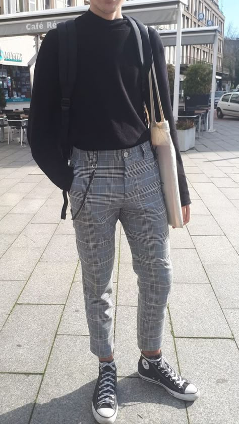 Baby Mode, Checkered Pants, Streetwear Mode, Hipster Mens Fashion, Streetwear Men Outfits, Moda Vintage, Plaid Pants, Mode Vintage, Male Fashion