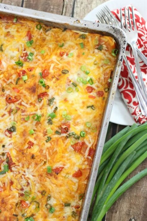 Mexican Pizza Casserole, Mexican Pizza Recipe, Casserole Bake, Taco Bell Mexican Pizza, Mexican Lasagna, Mexican Pizza, Mexican Casserole, Pizza Casserole, Thanksgiving Recipes Side Dishes