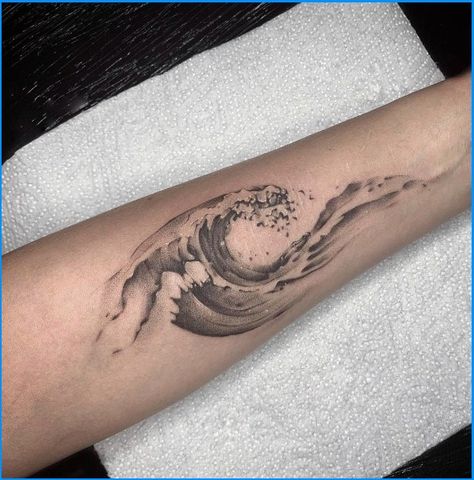 Big Ocean Tattoo, Tattoo Mar Ocean, Wave Tattoo Sleeve, Surf Tattoos, Arm Tattoos Women, Ocean Wave Tattoo, Japanese Wave Tattoos, Wellen Tattoo, Wave Tattoos