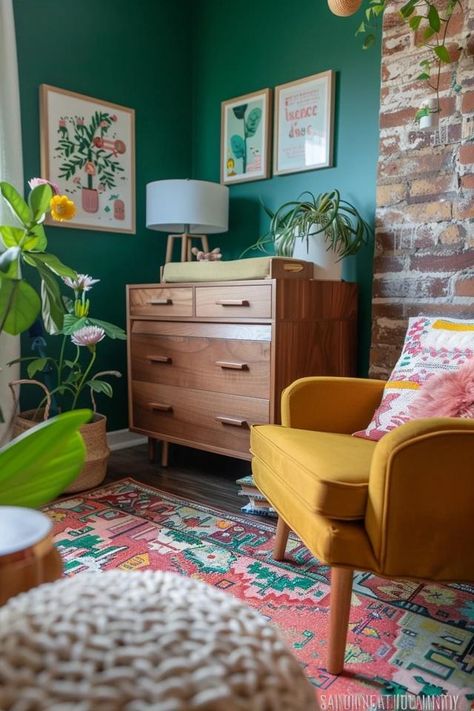 Creating a Mid-century Modern Nursery: Timeless Charm Mid Century Bright Eclectic, Mid Century Baby Nursery, Mid Century Playroom, Mid Century Maximalism, Colourful Mid Century Modern, Small Spare Room Ideas, Midcentury Nursery, Retro Baby Nursery, Small Spare Room