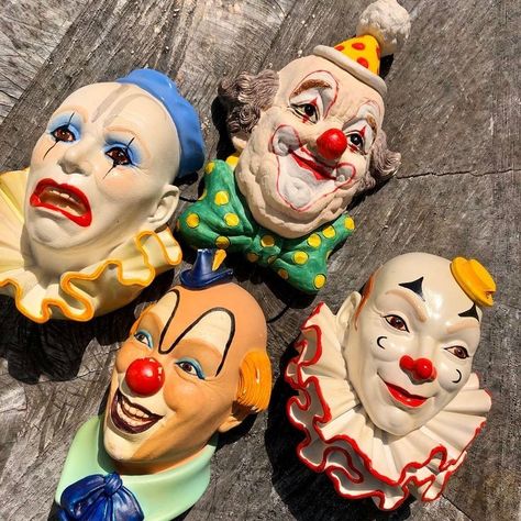 Clay Clown, Vintage Clowns, Clown Oc, Clown Core, Clown Party, Clown Tattoo, Clown Mask, Clown Illustration, Polka Dot Party